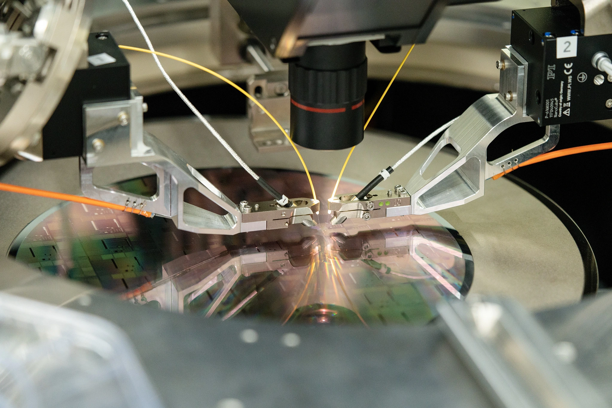 Empowering the Future of Data Centers: 3.2T Silicon Photonics Optical Engine Technology
